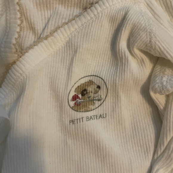 Petit Bateau Onesie - Picture 2 of 3